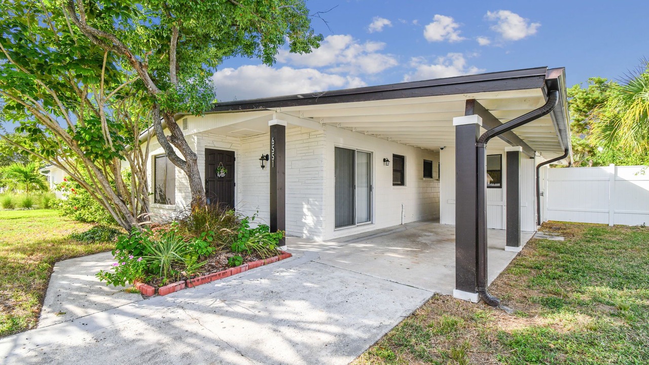 Photo of Outdoor in Sun Bay South