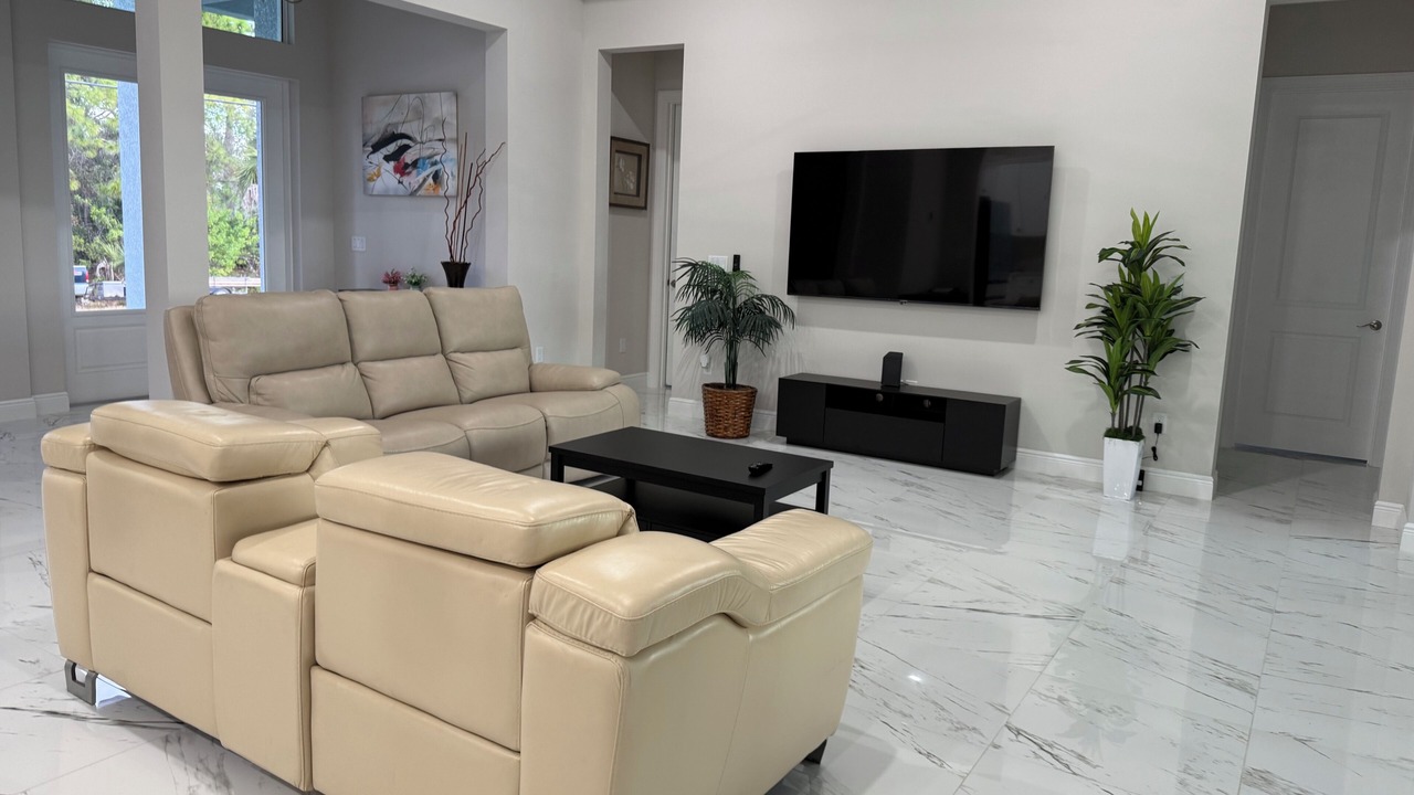 Photo of Livingroom in Port Charlotte