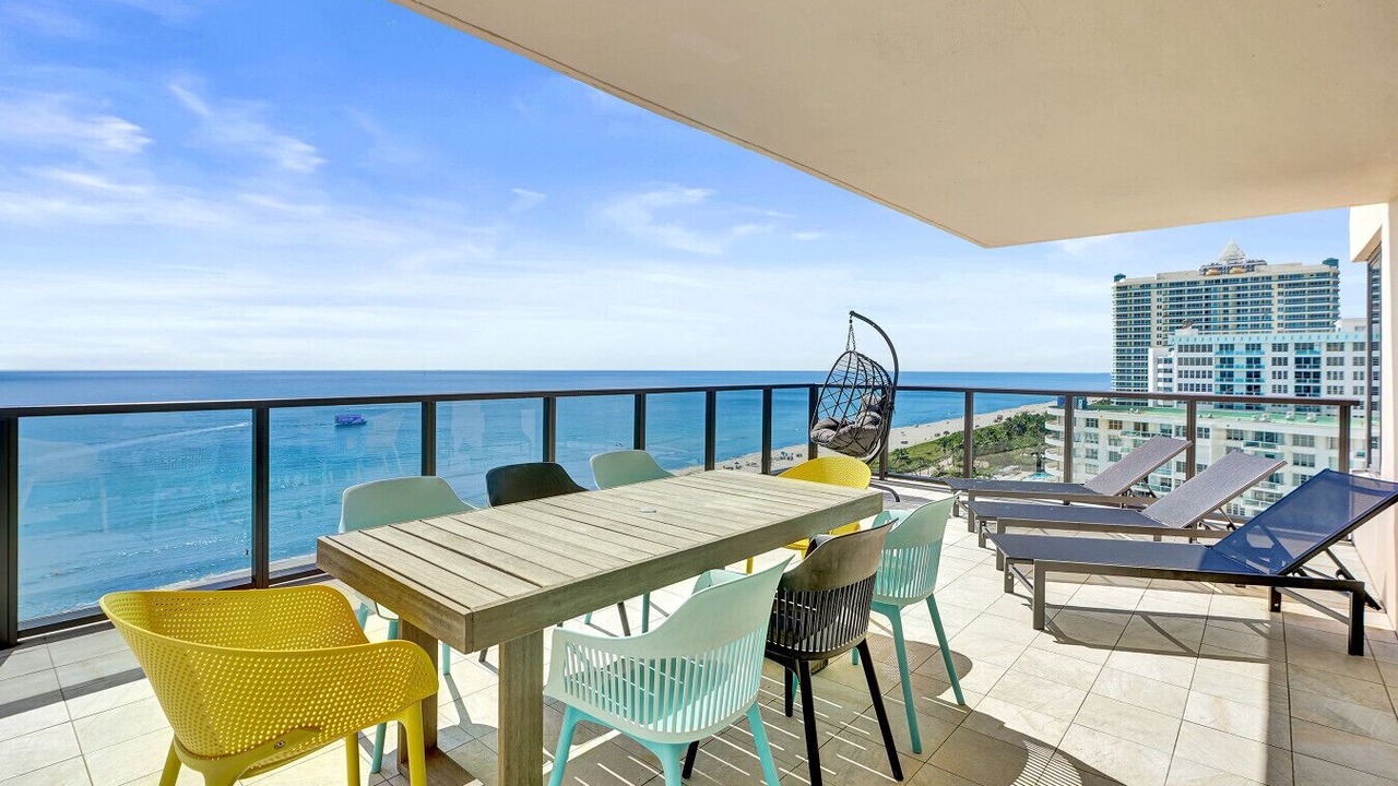 Photo of Outdoor in Mid Beach