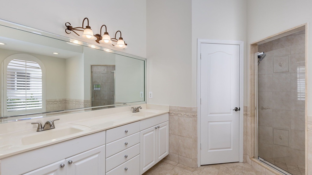 Photo of Bathroom in Naples Park