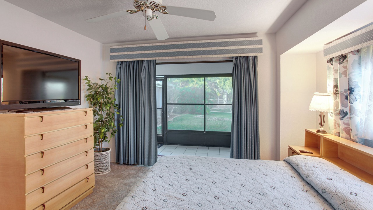 Photo of Bedroom in Gulf Cove