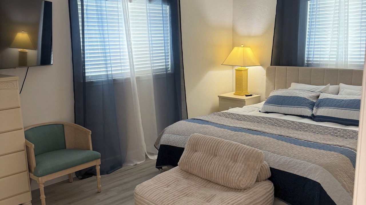 Photo of Bedroom in Pine Island Center