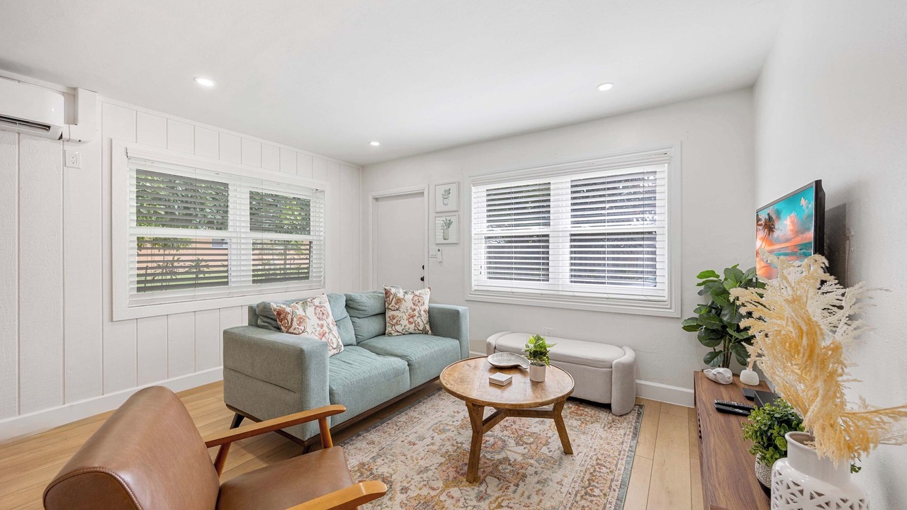 Photo of Livingroom in Central Naples