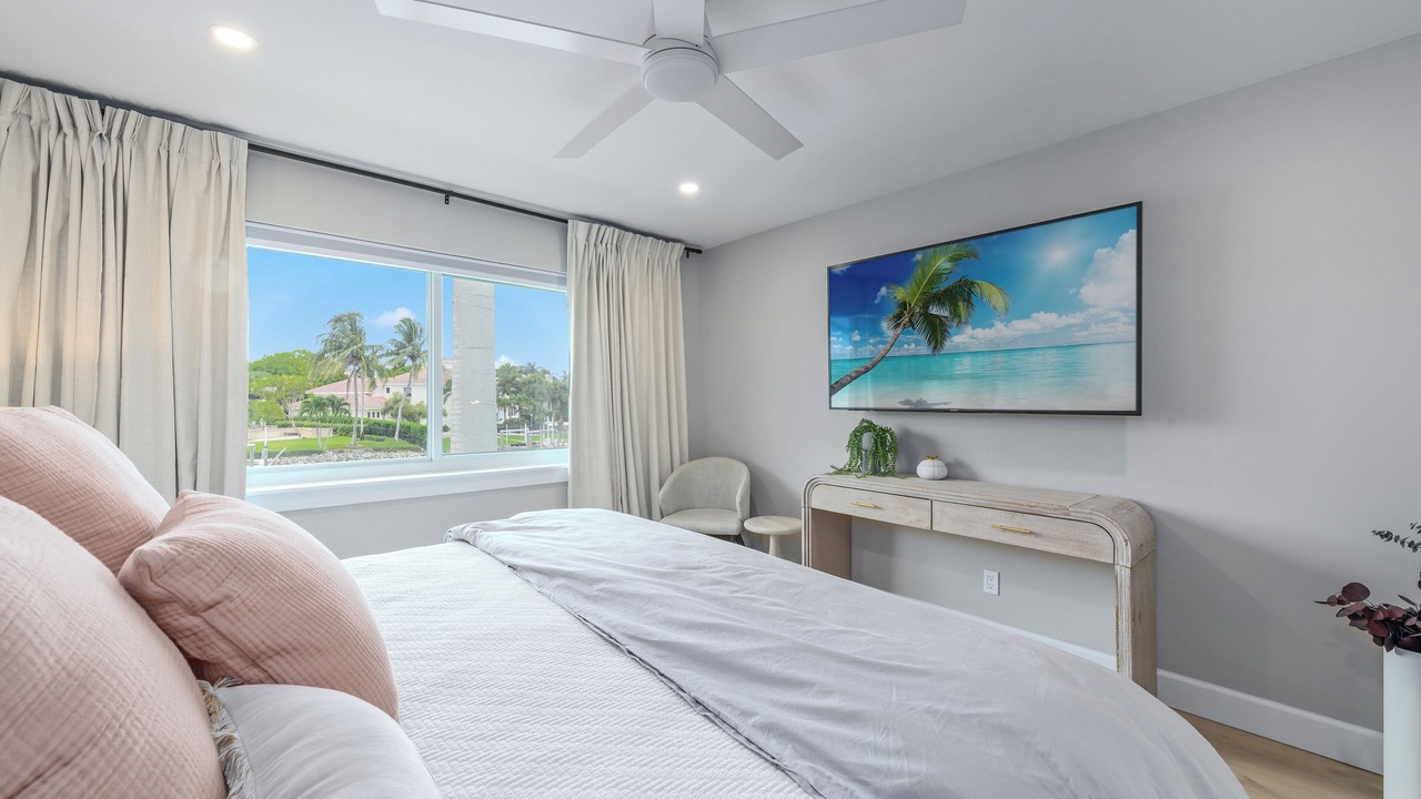 Photo of Bedroom in Coquina Sands