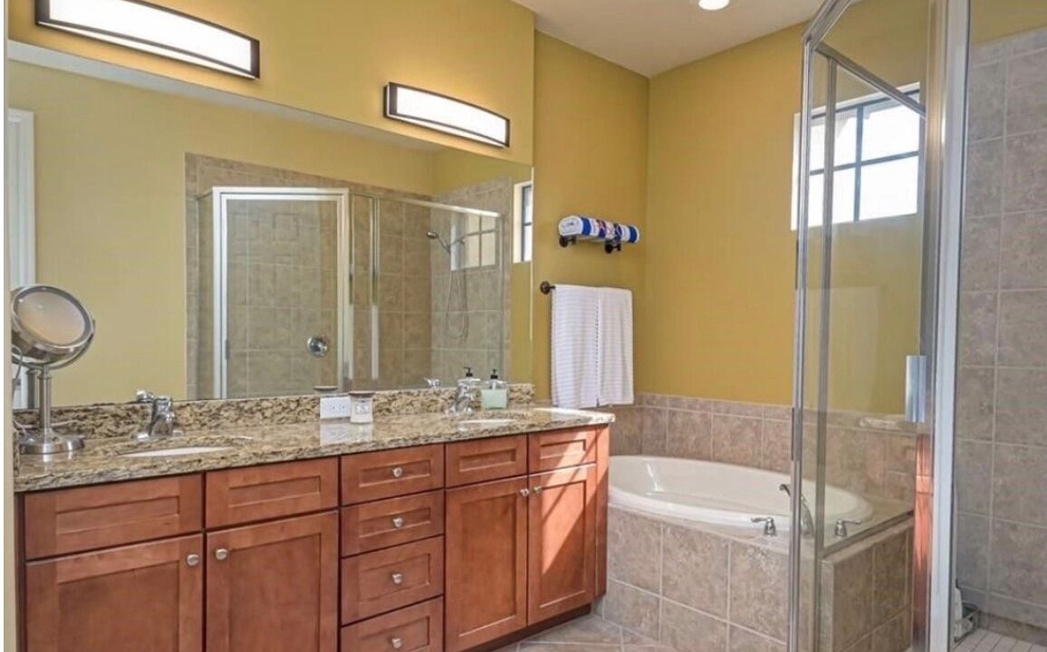 Photo of Bathroom in Biggar