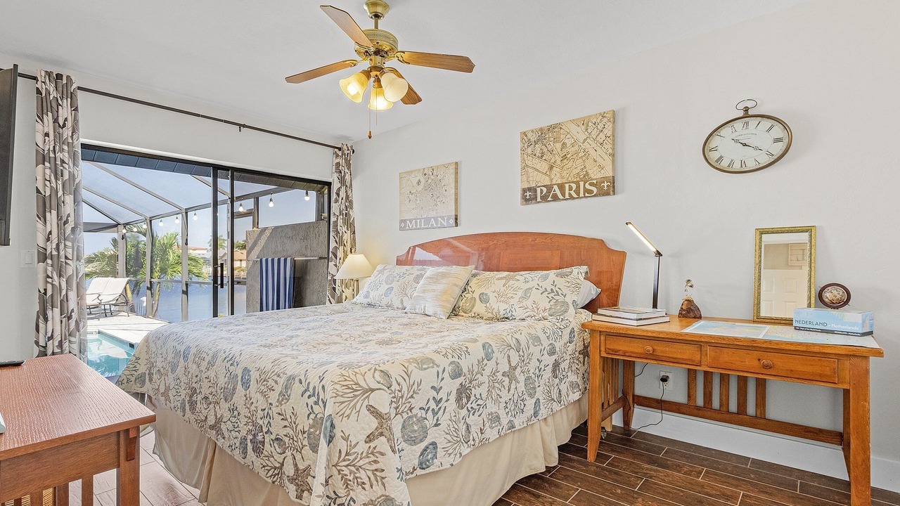 Photo of Bedroom in Eight Lakes