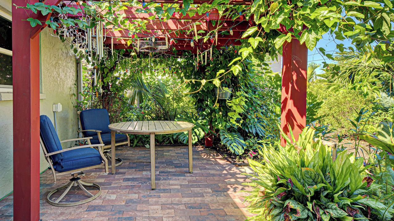 Photo of Patio Balcony in Englewood East