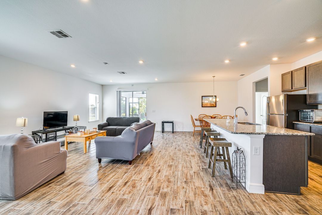 Photo of Livingroom in Harbour Heights