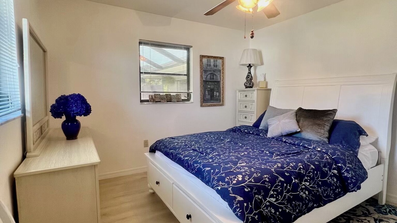 Photo of Bedroom in Englewood East