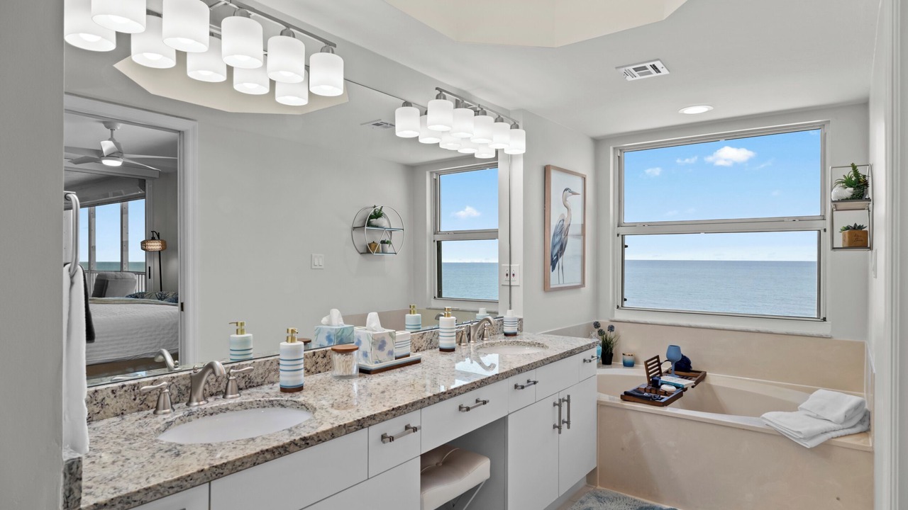 Photo of Bathroom in Vanderbilt Beach