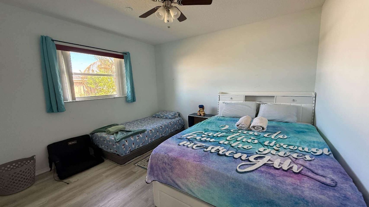 Photo of Bedroom in Venice Gardens