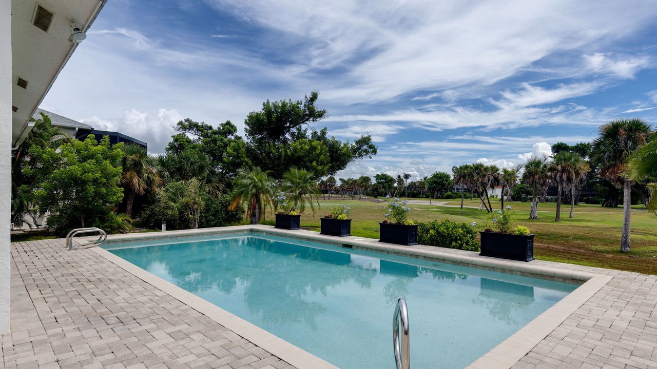 Photo of Outdoor in Beachview Country Club Estates
