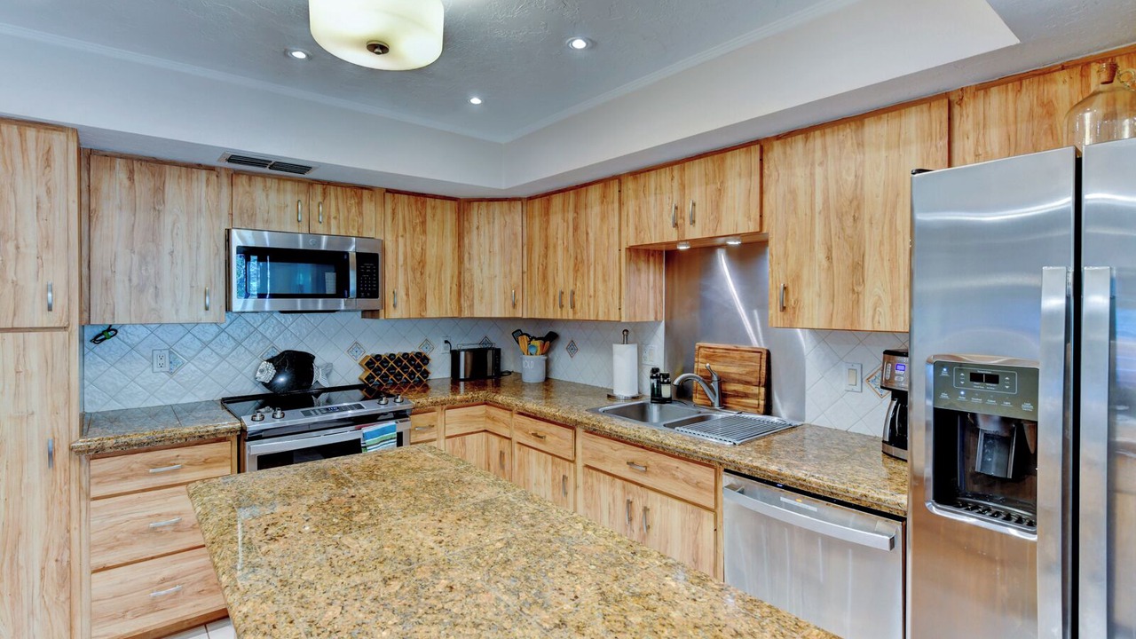 Photo of Kitchen in Gulf Gate Estates