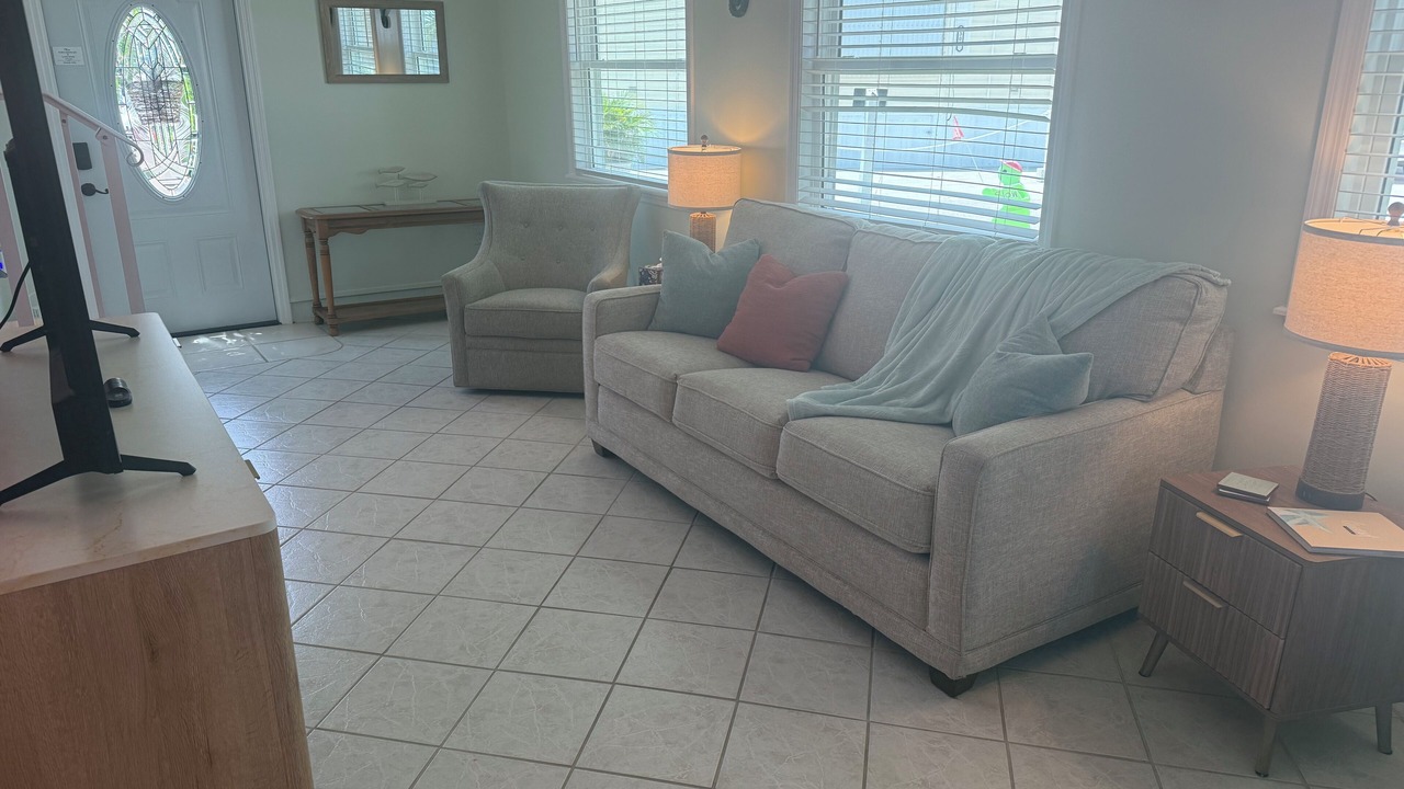 Photo of Livingroom in San Carlos Park