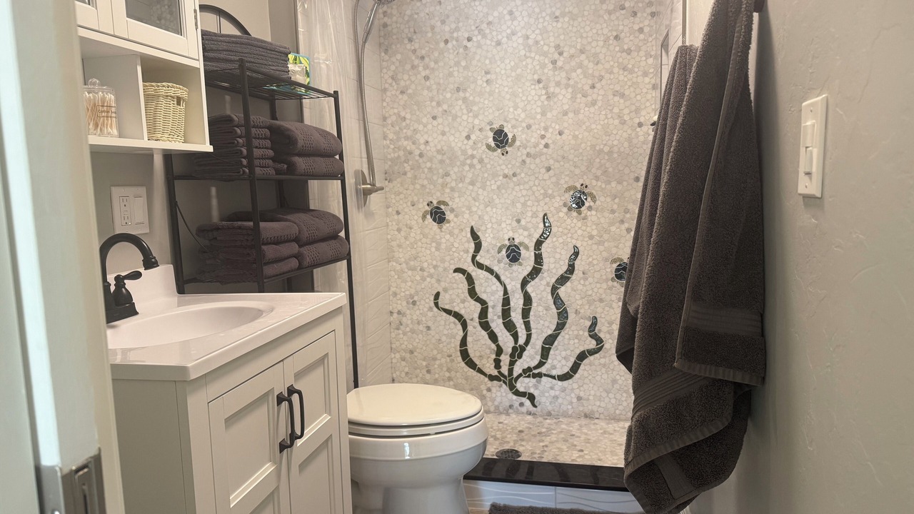 Photo of Bathroom in San Carlos Park