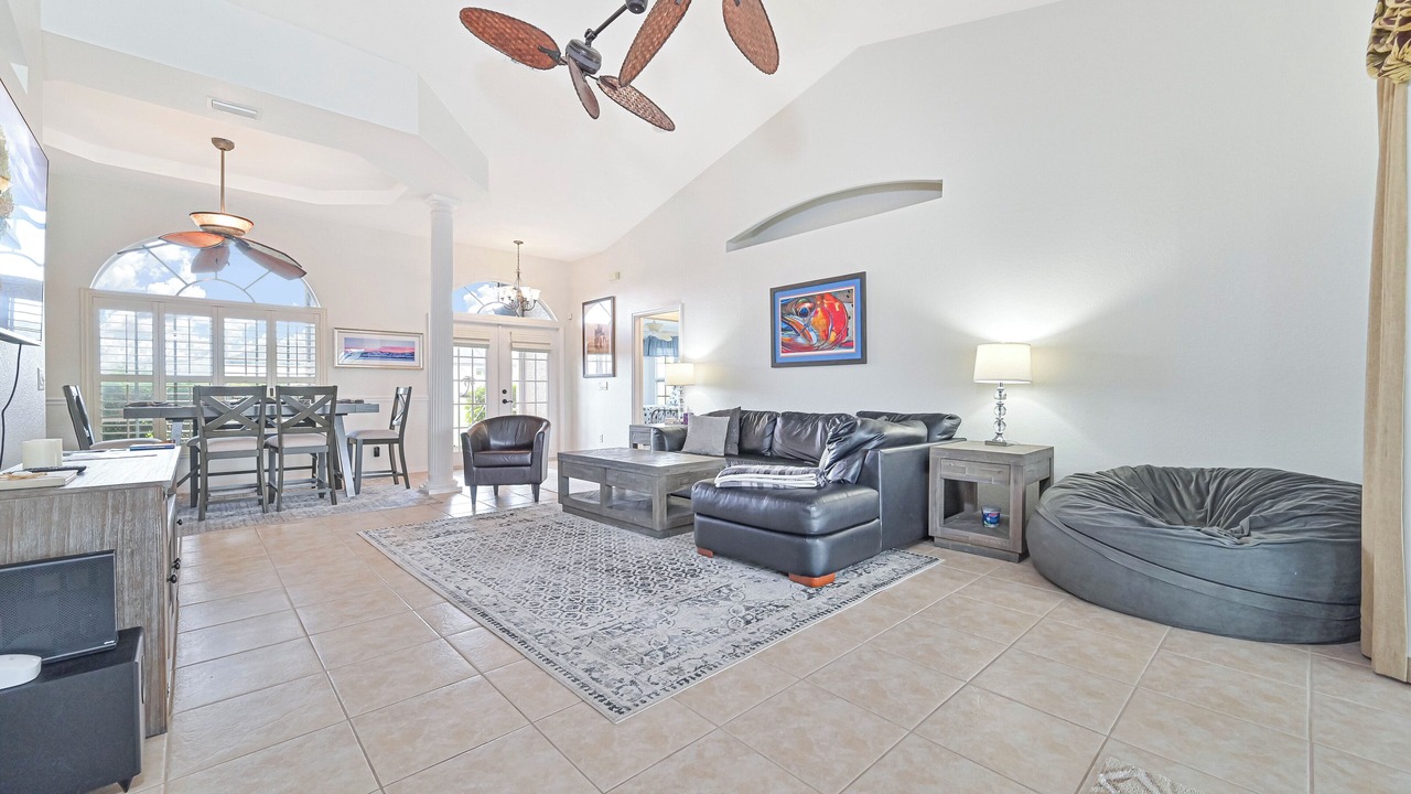 Photo of Livingroom in Mariner