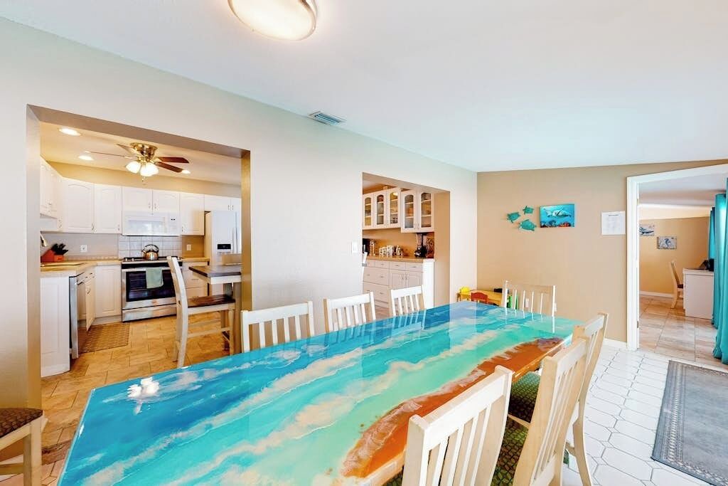 Photo of Livingroom in Bayshore Gardens