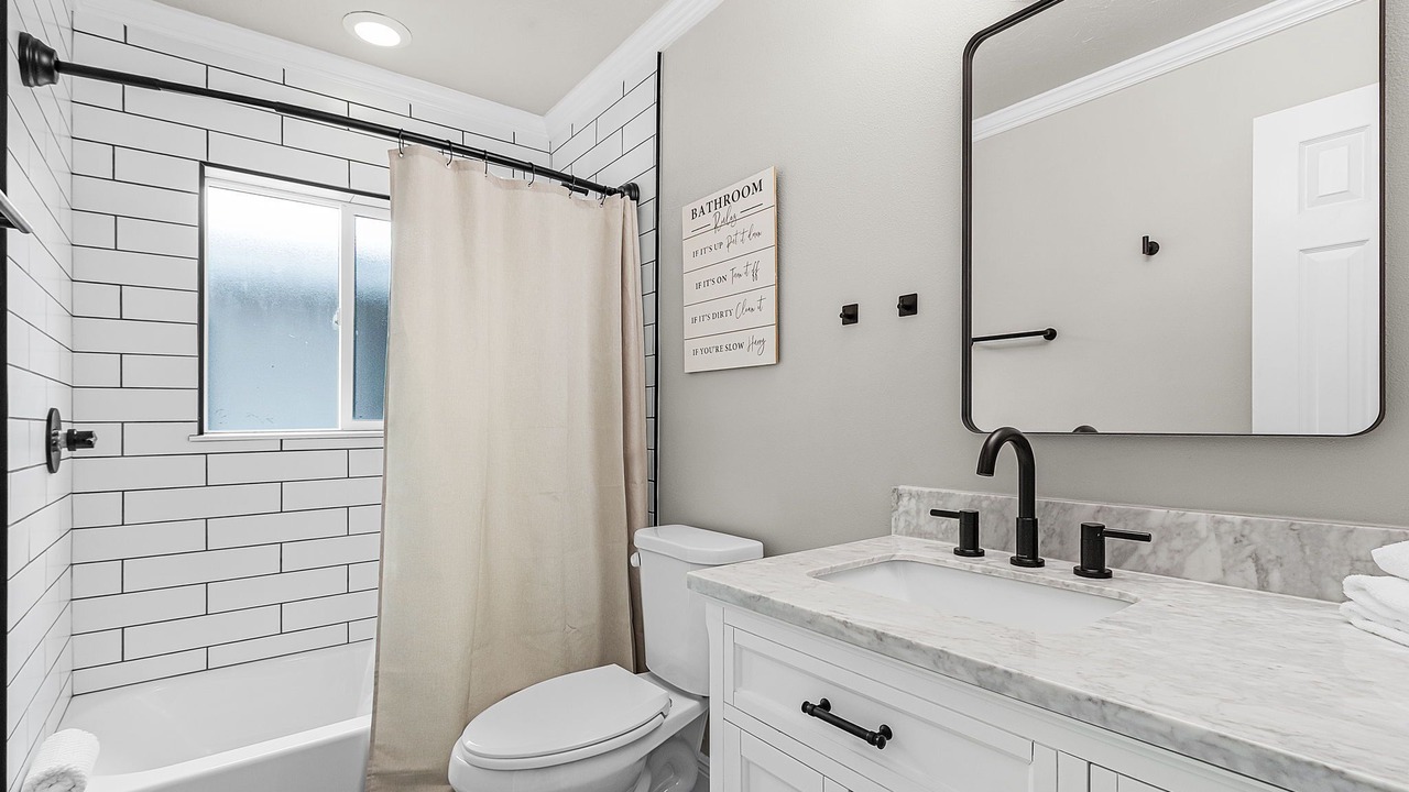 Photo of Bathroom in Aloha Kai