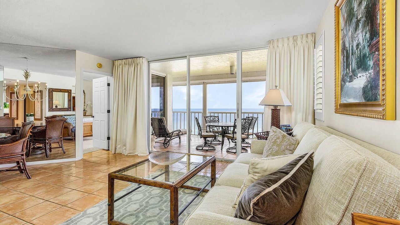 Photo of Livingroom in Park Shore