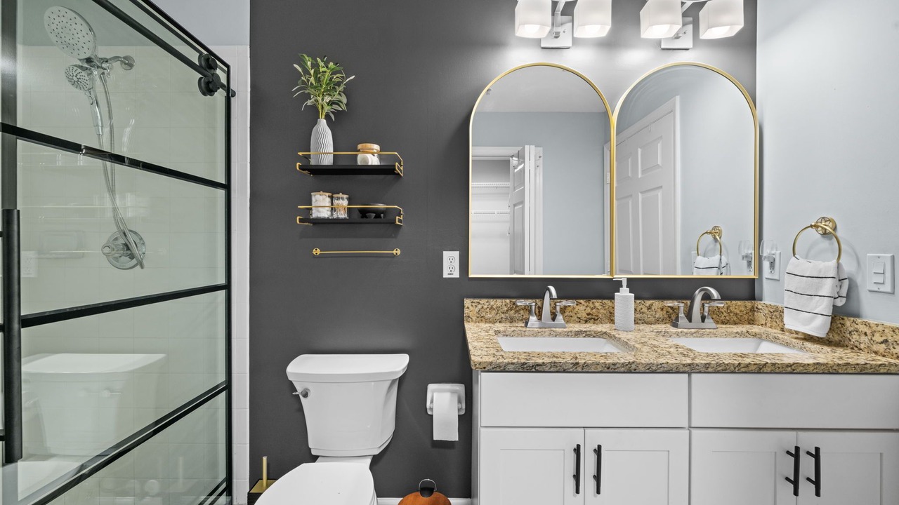 Photo of Bathroom in Naples