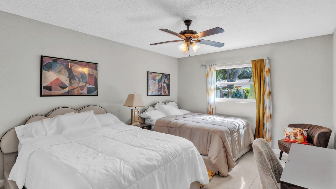 Photo of Bedroom in Lakewood Estates
