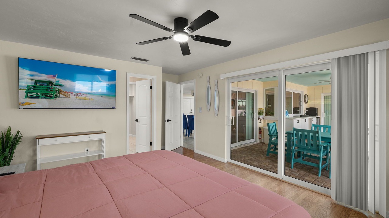 Photo of Bedroom in Eight Lakes