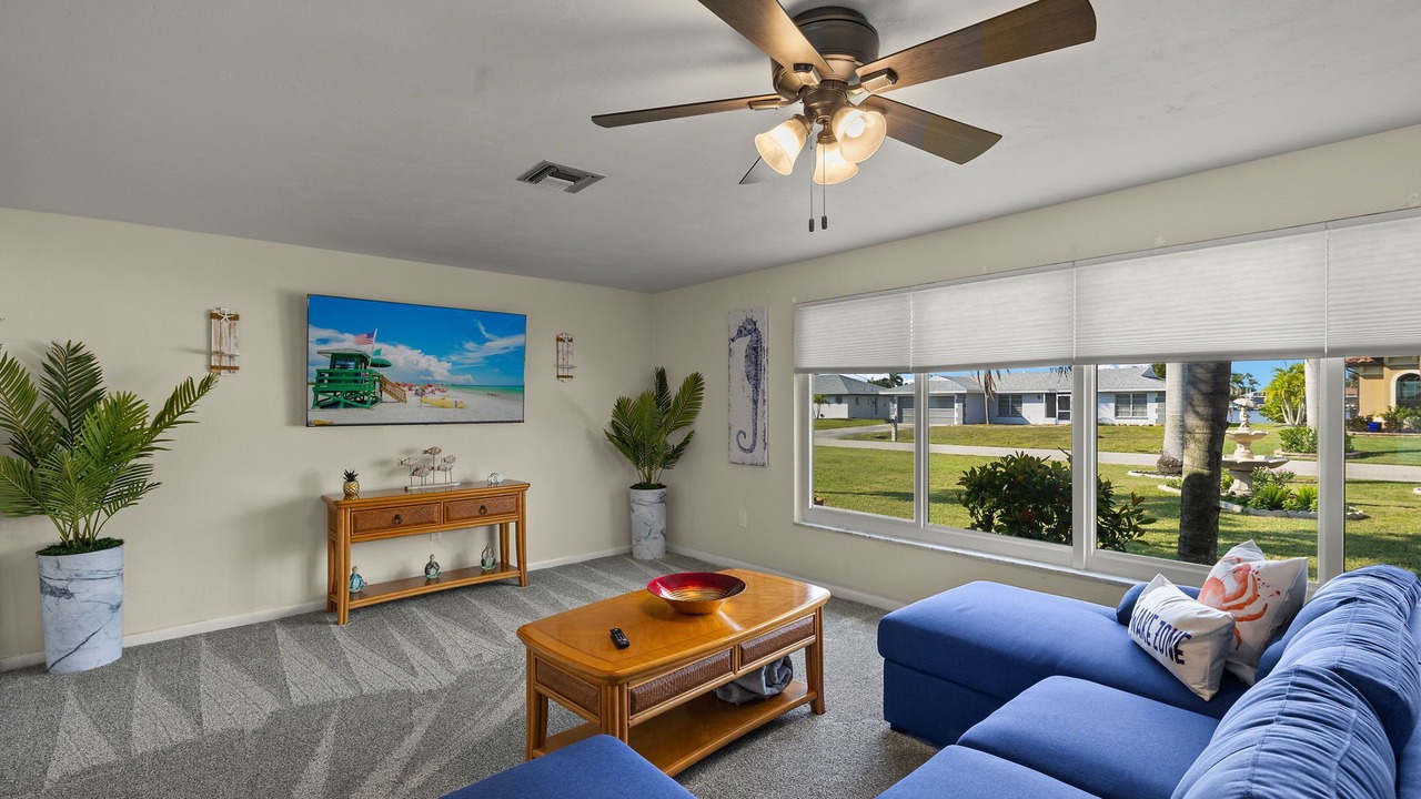 Photo of Livingroom in Eight Lakes