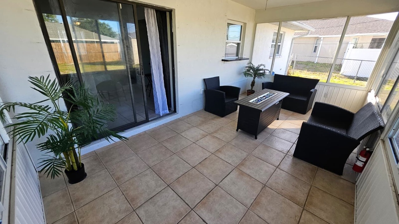 Photo of Patio Balcony in Englewood East