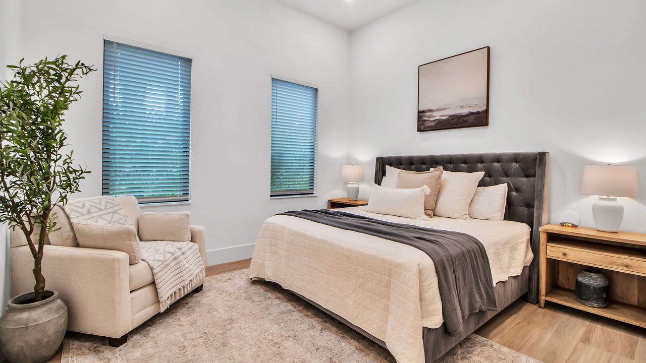 Photo of Bedroom in Arlington Park