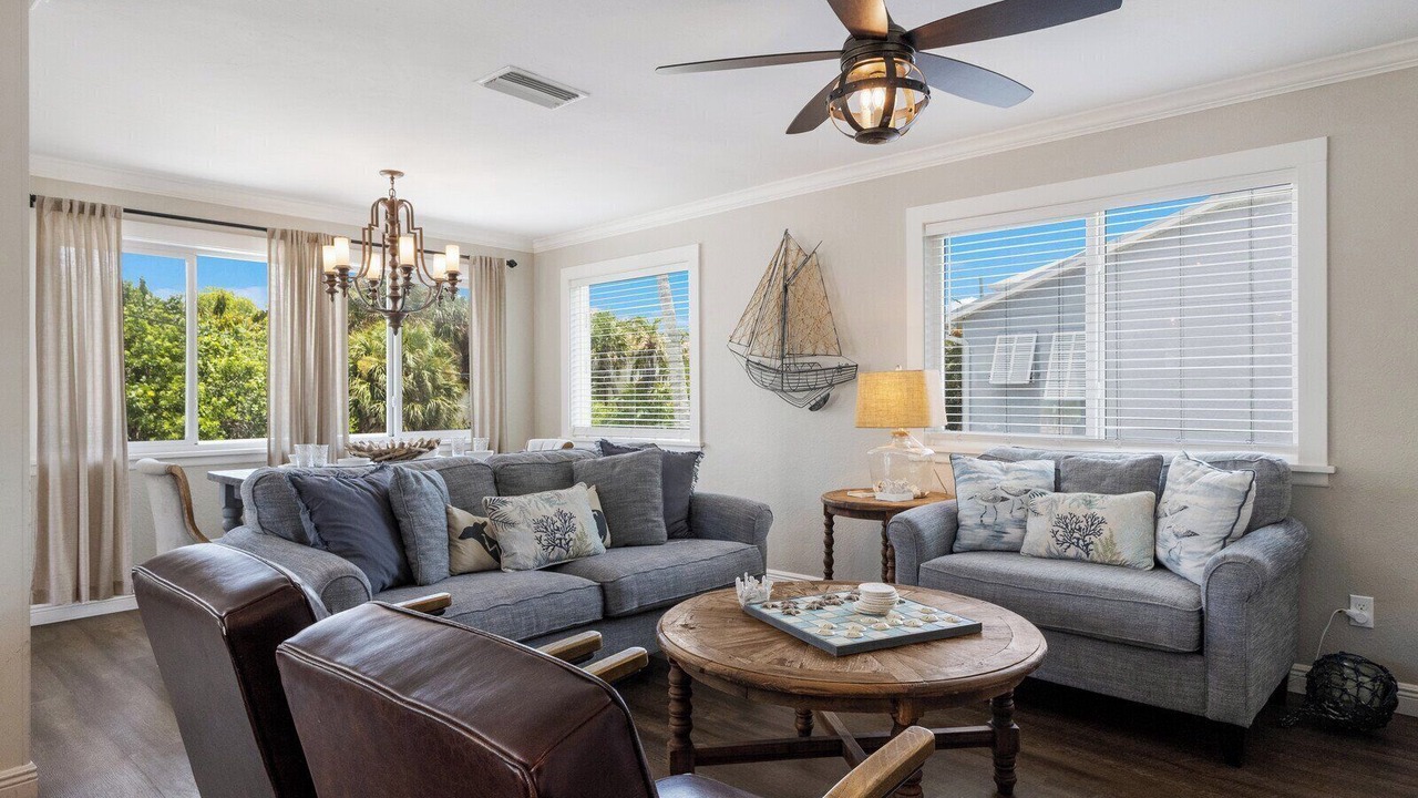 Photo of Livingroom in Anna Maria