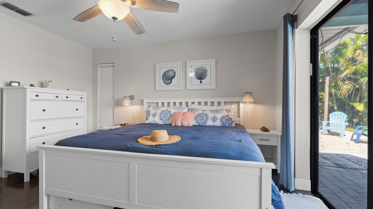 Photo of Bedroom in Caloosahatchee
