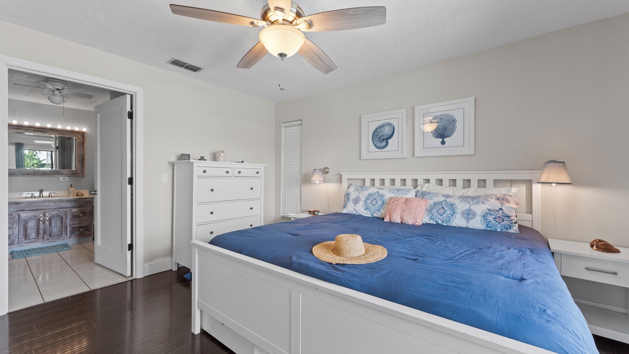 Photo of Bedroom in Caloosahatchee
