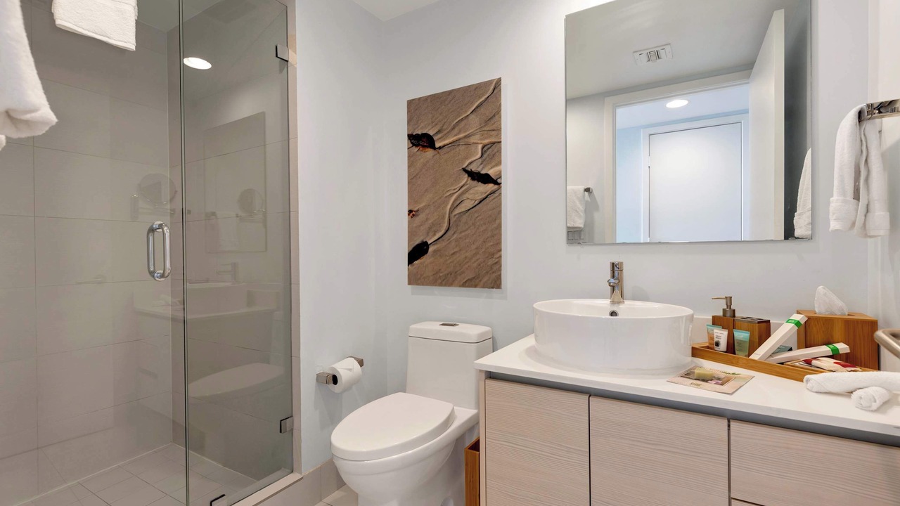 Photo of Bathroom in Hallandale Beach