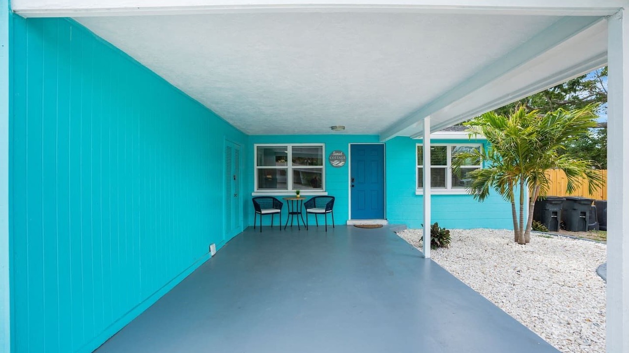 Photo of Patio Balcony in Bayshore Gardens