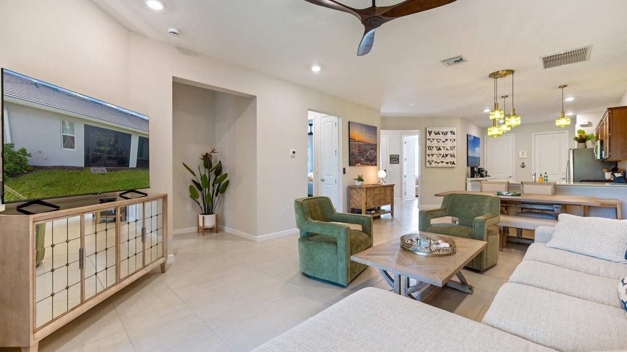 Photo of Livingroom in Englewood