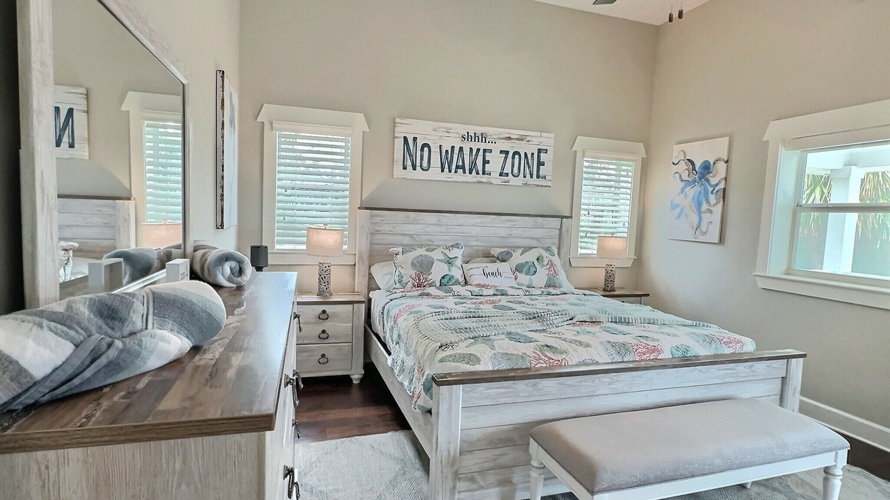 Photo of Bedroom in Port Tampa City