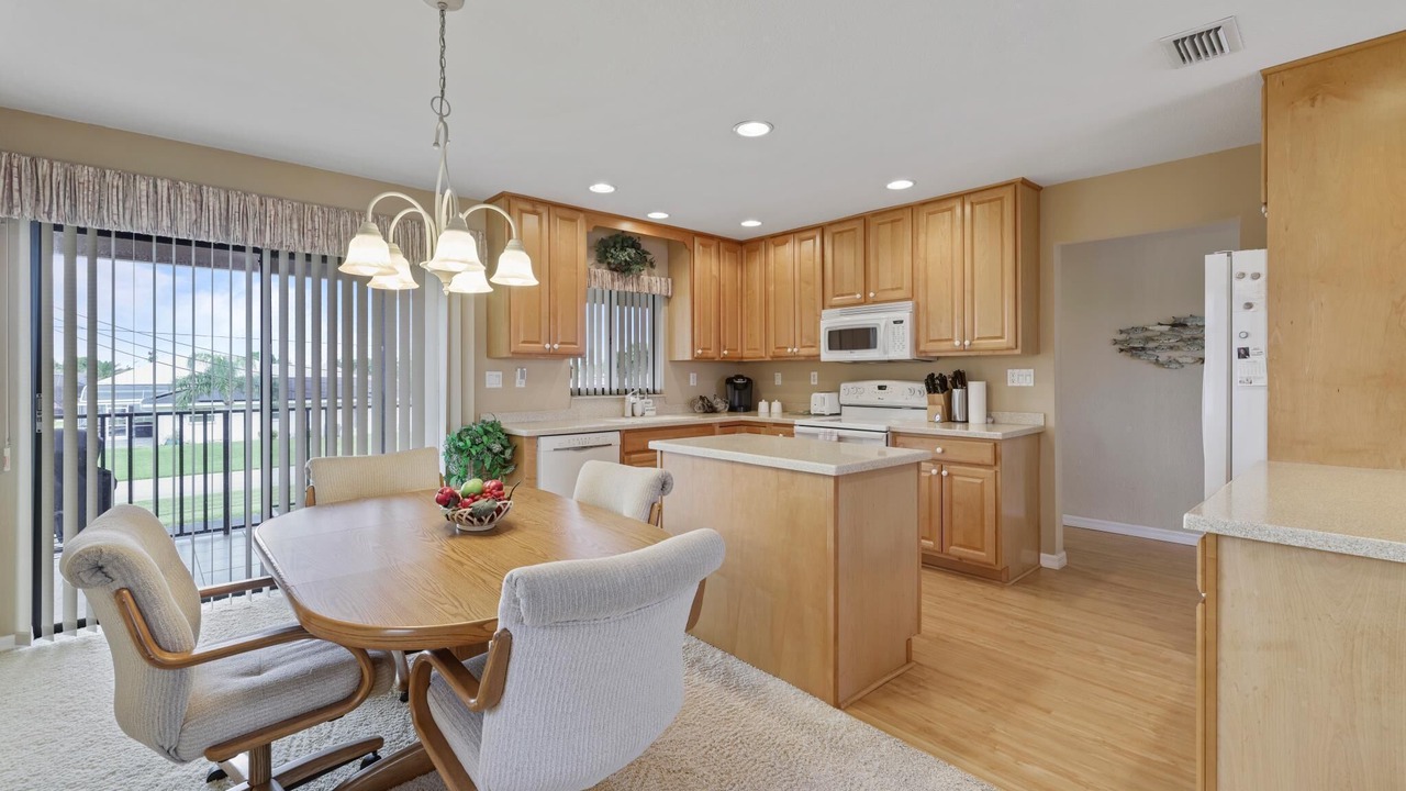 Photo of Kitchen in Caloosahatchee
