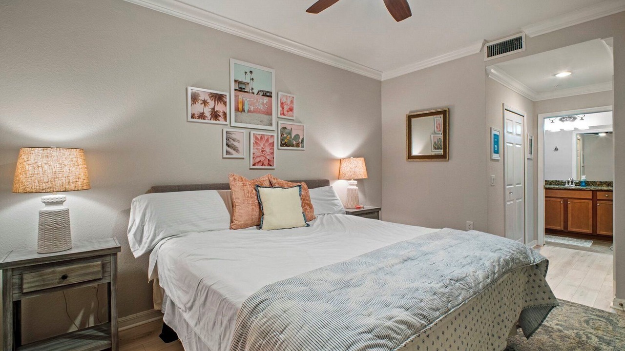 Photo of Bedroom in Naples