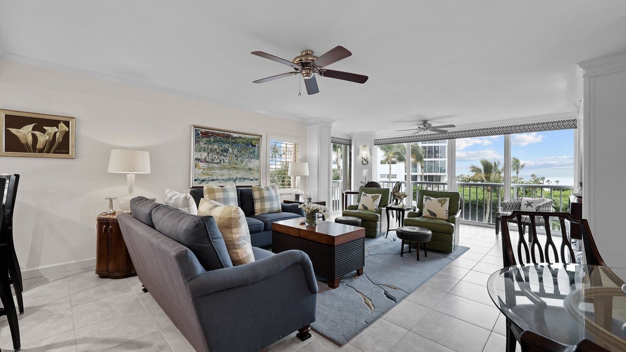 Photo of Livingroom in Park Shore