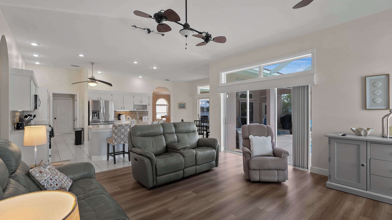 Photo of Livingroom in Port Charlotte