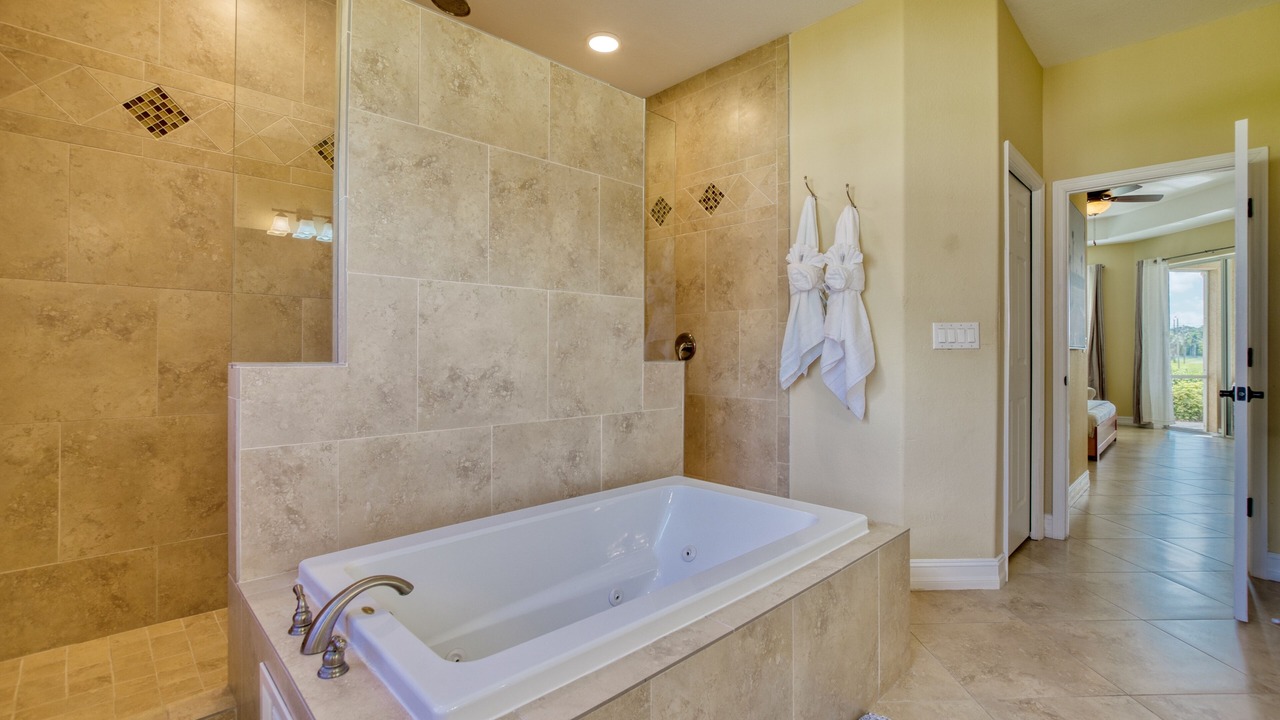 Photo of Bathroom in Trafalgar