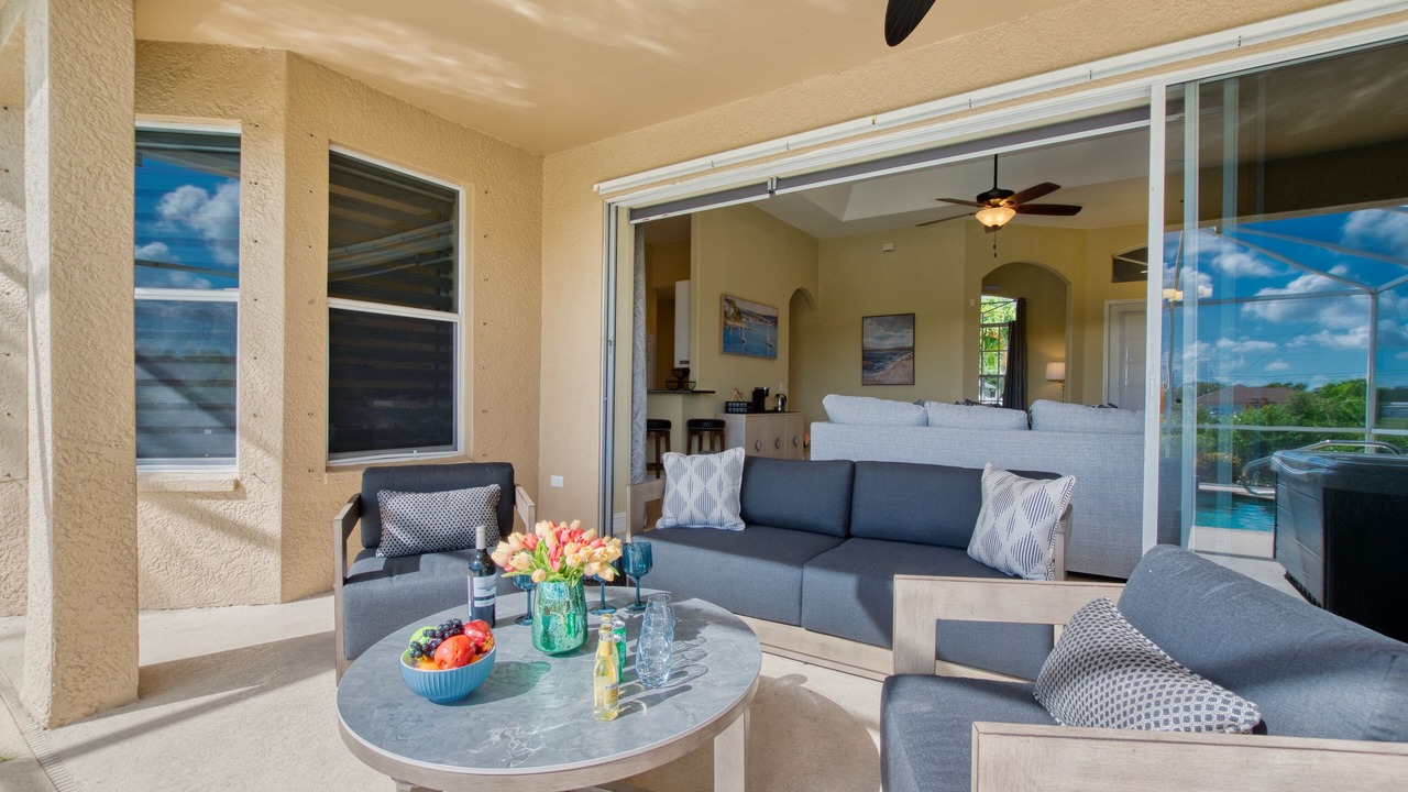 Photo of Livingroom in Trafalgar