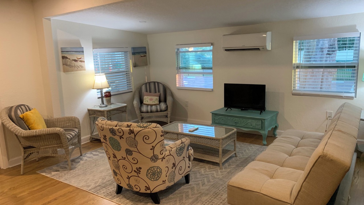 Photo of Livingroom in Bradenton Beach