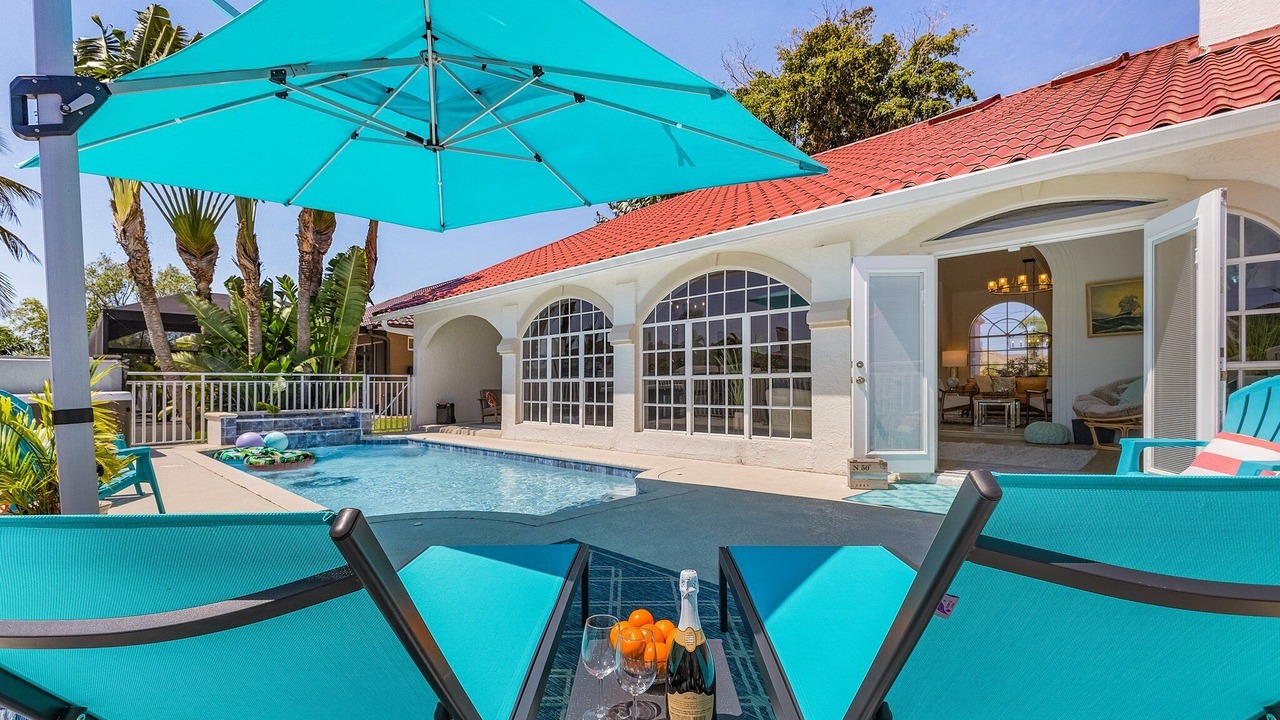 Photo of Outdoor in Pelican