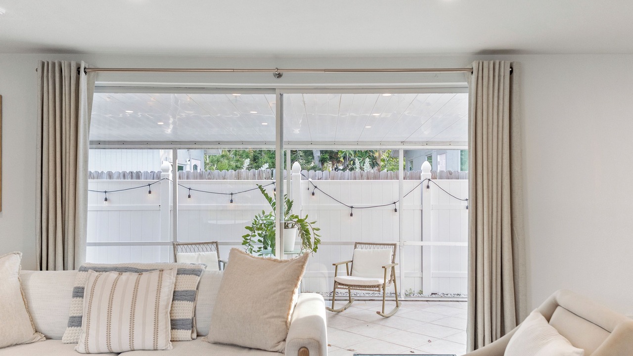 Photo of Livingroom in Longbeach Village