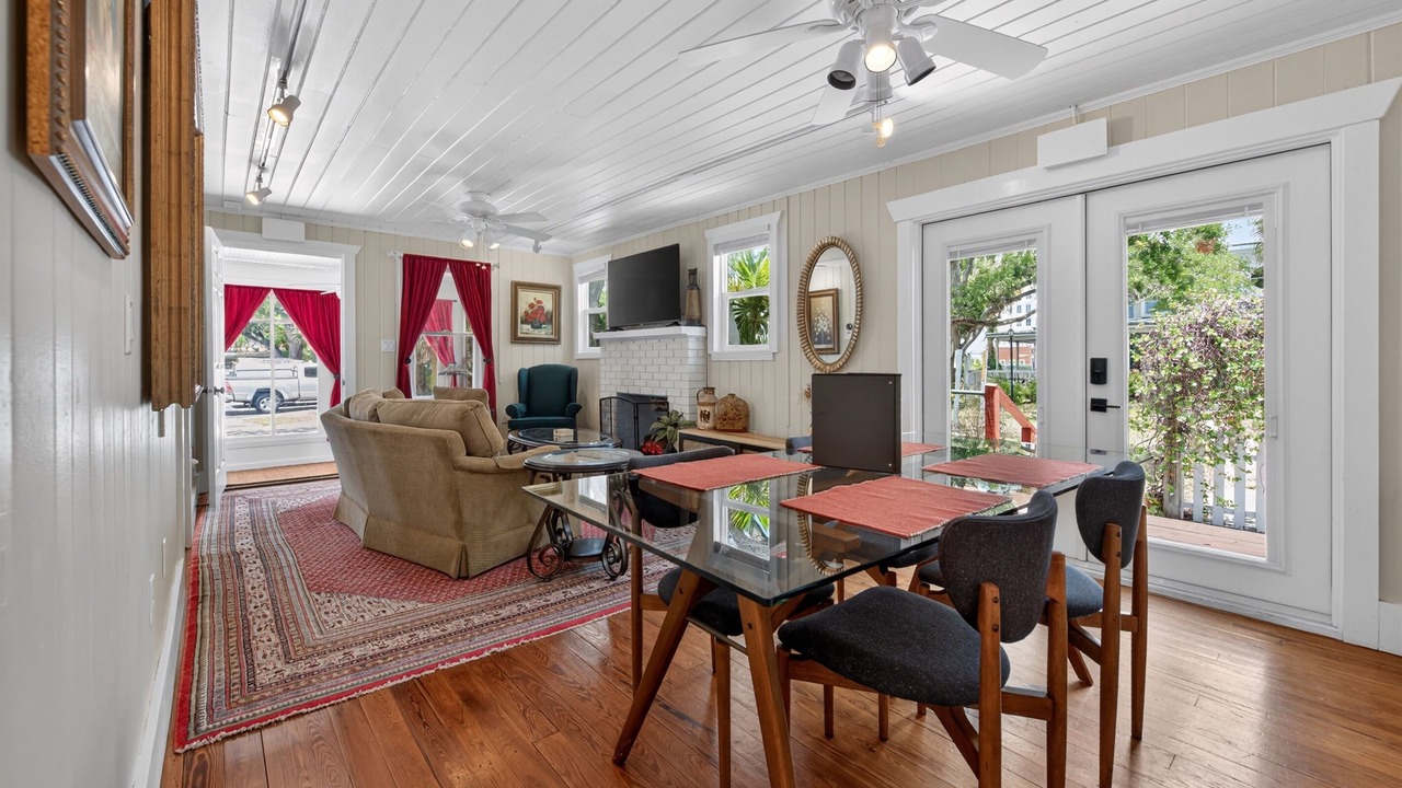 Photo of Bedroom in Downtown