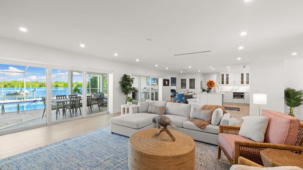 Photo of Livingroom in Bonita Springs