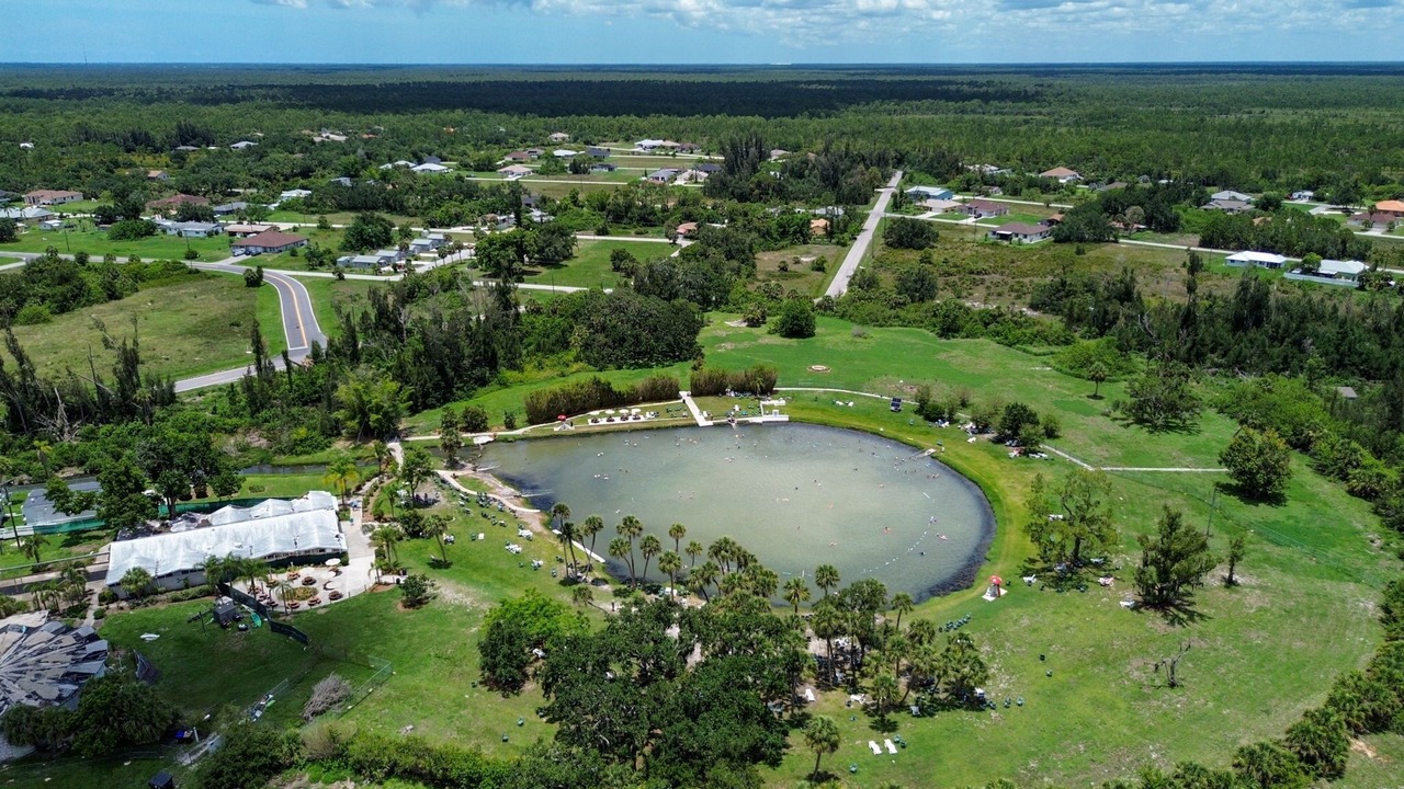Photo of Outdoor in Warm Mineral Springs