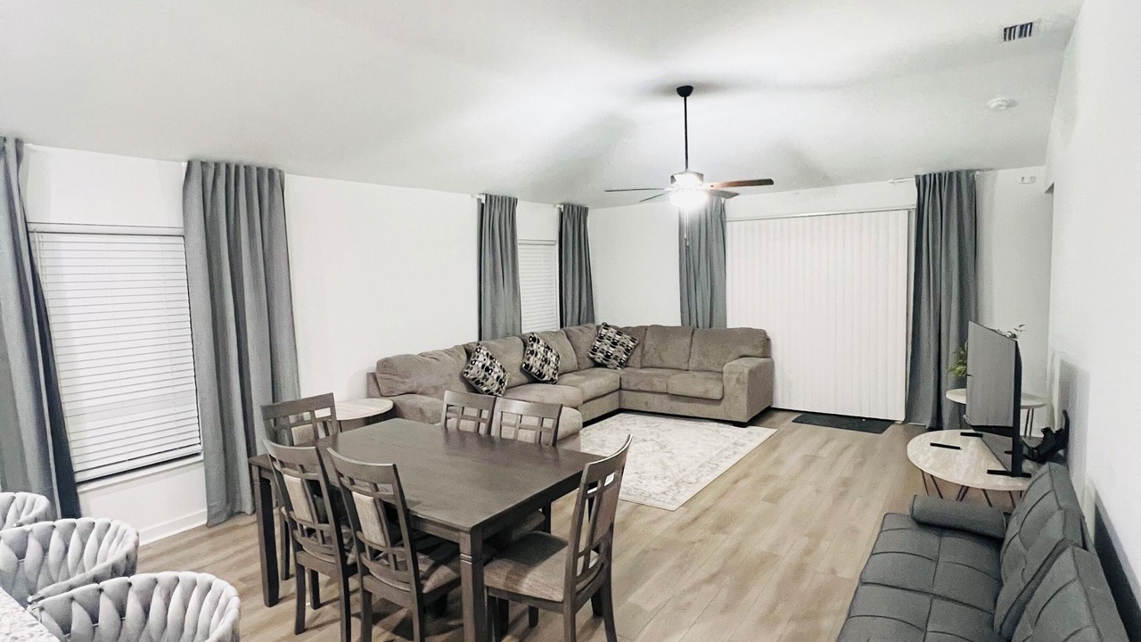 Photo of Livingroom in Biggar