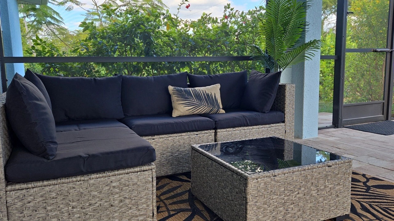 Photo of Patio Balcony in Englewood East